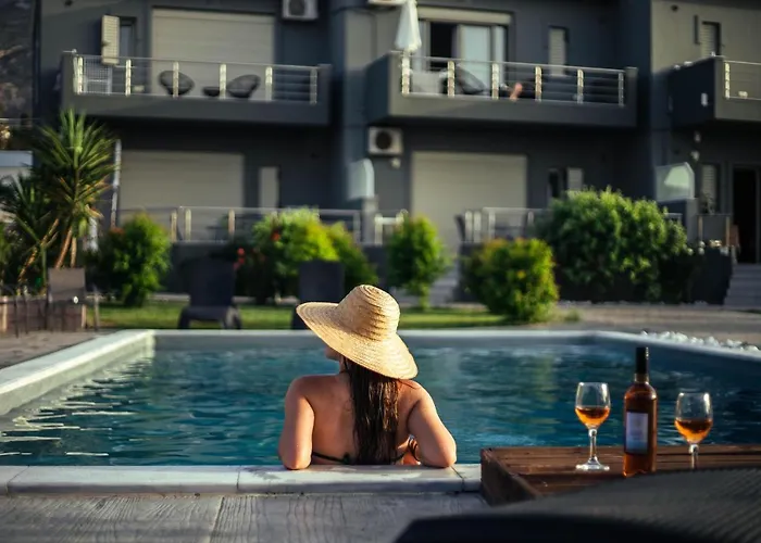 Isola Apartments