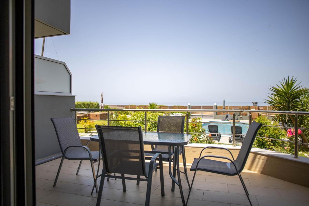 Aparthotel Isola *