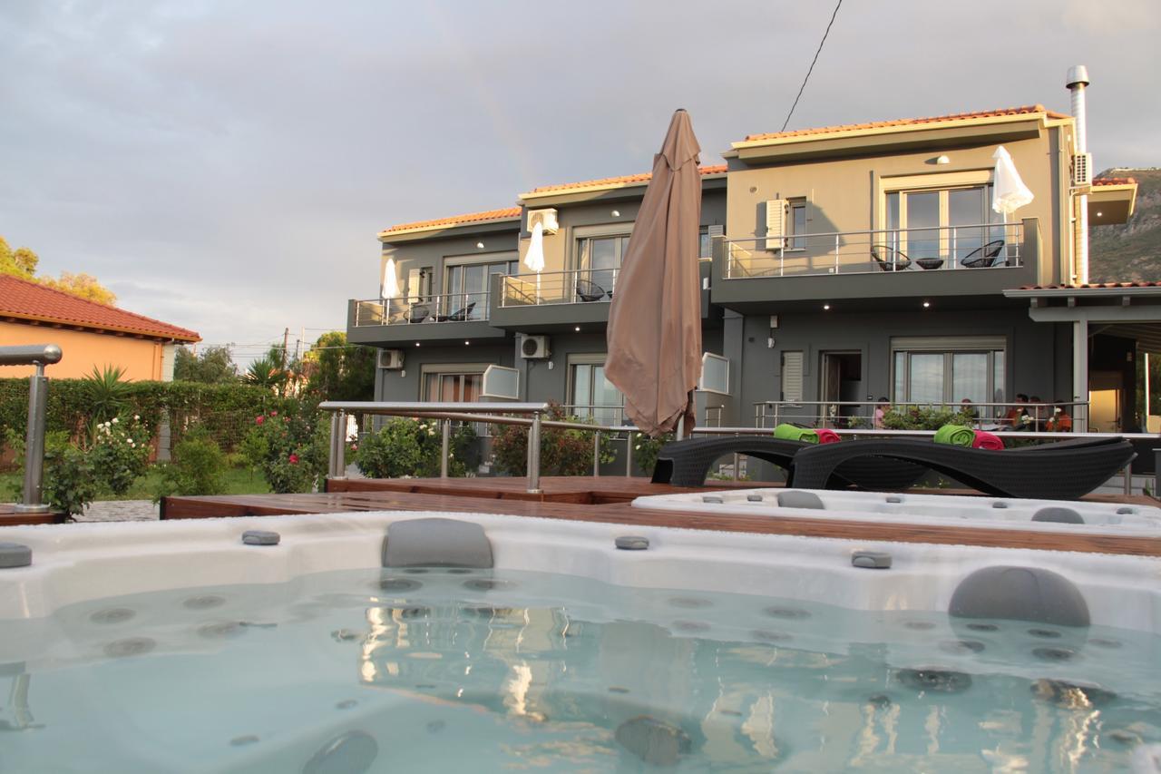 Isola Aparthotel *