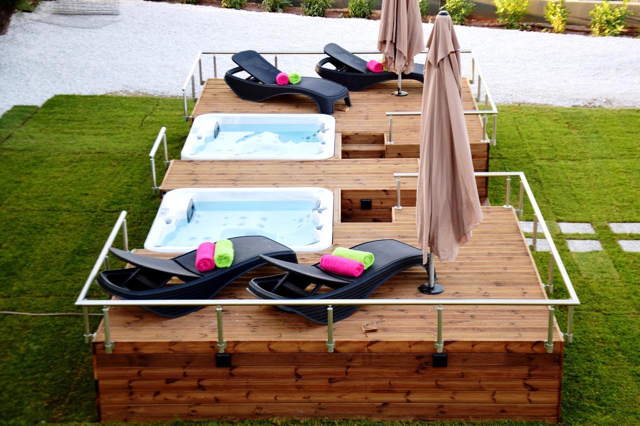 Isola Aparthotel *